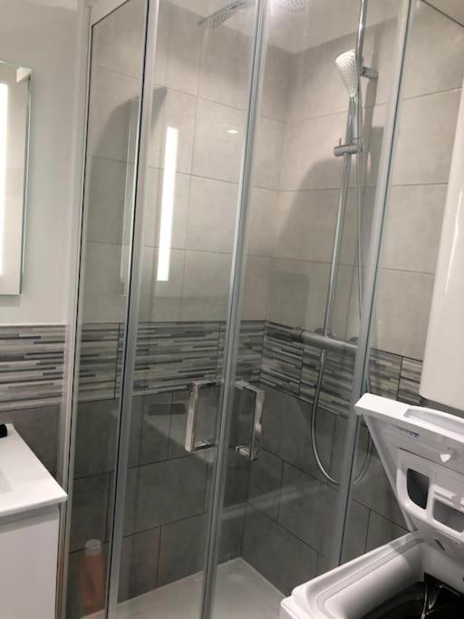 Petite Endroit Splendide. Apartment Сикс-Фор-ле-Плаж Екстериор снимка